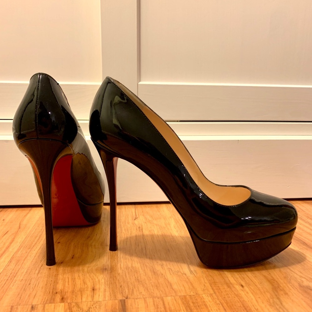 ❌SOLD❌ Christian Louboutin Dirditta 38